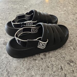 UGG Sport YEAH Sandals Sz8